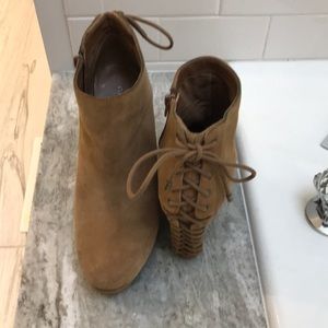 Gianna bini wedge bootie